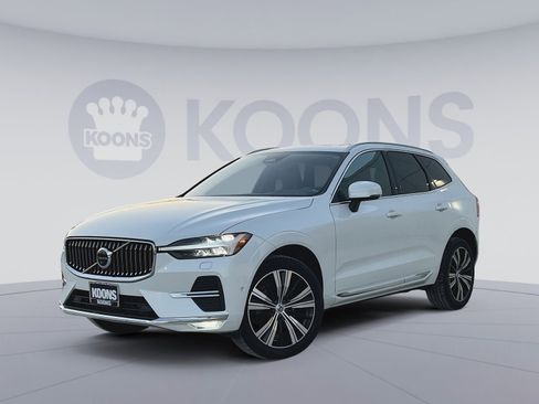 Certified 2023 Volvo XC60 B5 Plus w/ Climate Package image 1