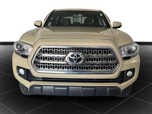 Used 2017 Toyota Tacoma TRD Off-Road w/ Tow Package RWD image 8