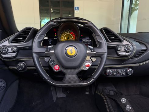 Used 2018 Ferrari 488 Spider image 38