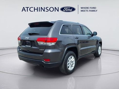 Used 2019 Jeep Grand Cherokee Laredo w/ Security & Convenience Group AWD/4WD image 5