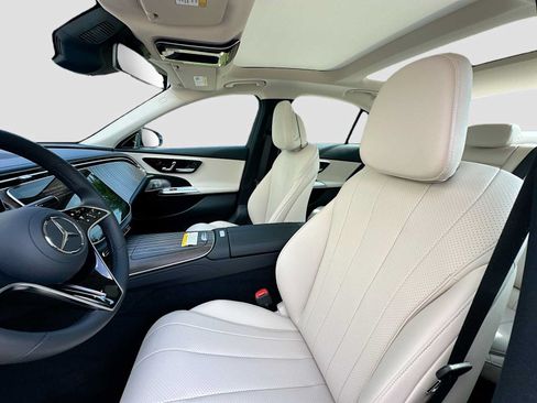Used 2024 Mercedes-Benz E 450 4MATIC Sedan w/ Winter Package image 22