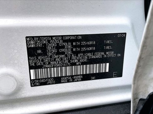Used 2024 Toyota RAV4 SE w/ Weather & Moonroof Package AWD/4WD image 16