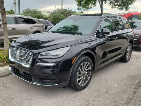Used 2021 Lincoln Corsair FWD image 3