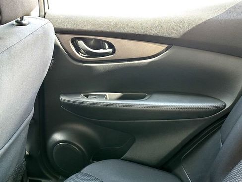 Used 2021 Nissan Rogue Sport S FWD image 18