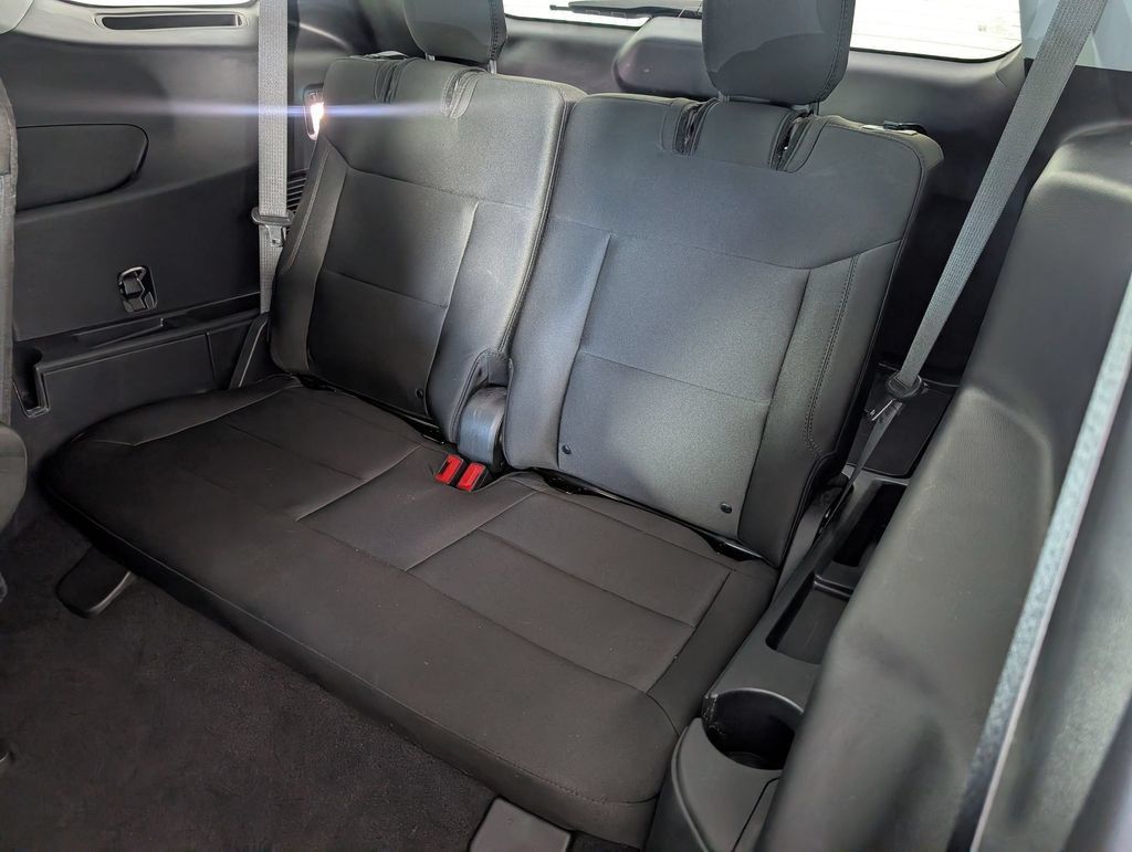 Used 2023 Ford Explorer XLT AWD/4WD image 28