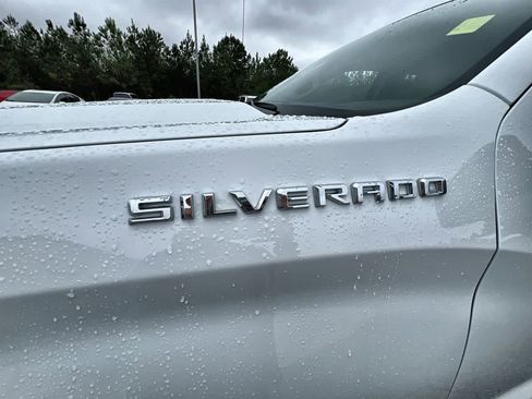 Used 2024 Chevrolet Silverado 1500 Custom image 30