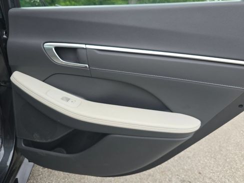 Used 2023 Hyundai Sonata Limited FWD image 23
