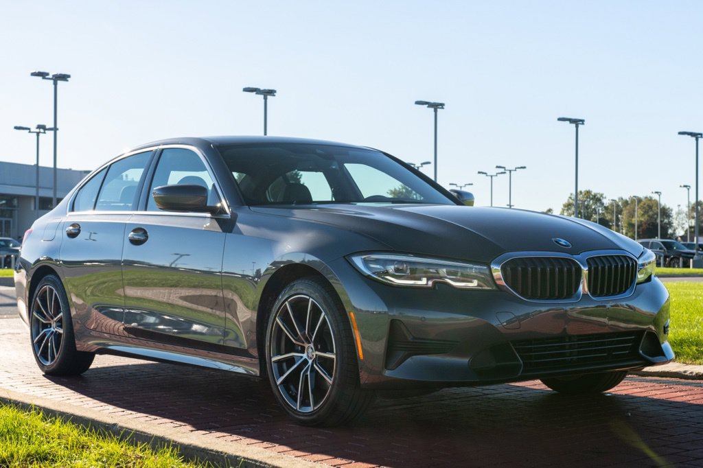 Used 2019 BMW 330i xDrive Sedan w/ Convenience Package AWD/4WD image 10
