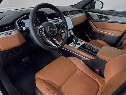 New 2026 Jaguar F-PACE R-Dynamic S image 9
