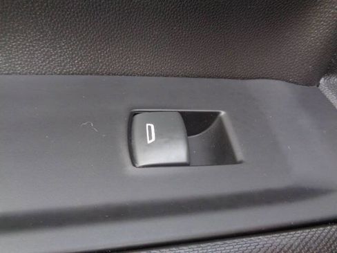 Used 2023 Chevrolet Silverado 2500 LT image 31