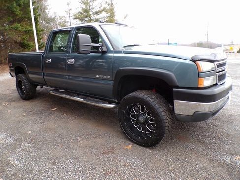 Used 2006 Chevrolet Silverado 2500 W/T image 6
