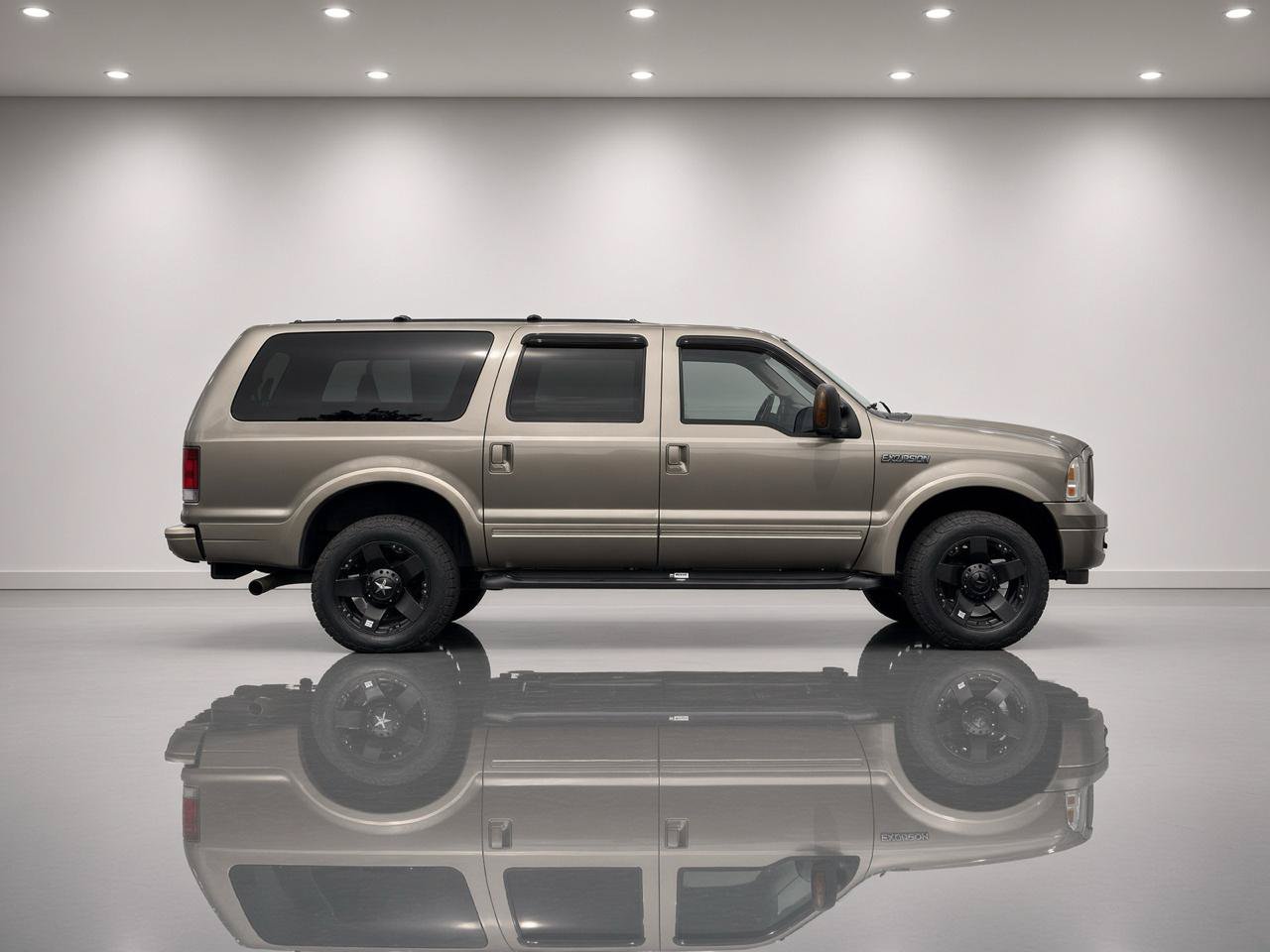 Used 2005 Ford Excursion Eddie Bauer AWD/4WD image 7