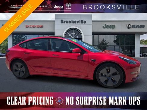 Used 2023 Tesla Model 3 Standard Range RWD image 1