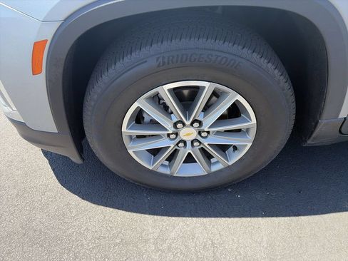 Used 2023 Chevrolet Traverse LT AWD/4WD image 10