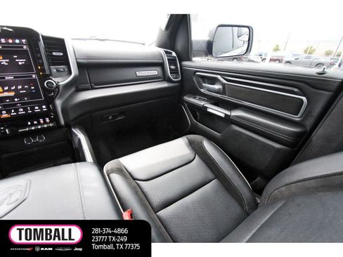 Used 2023 RAM 1500 Laramie AWD/4WD image 11