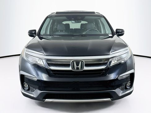 Used 2021 Honda Pilot Touring image 2