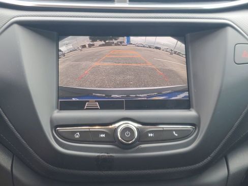 Used 2023 Chevrolet TrailBlazer LT FWD image 24