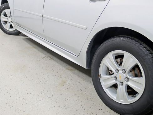 Used 2016 Chevrolet Impala Limited LS FWD image 12