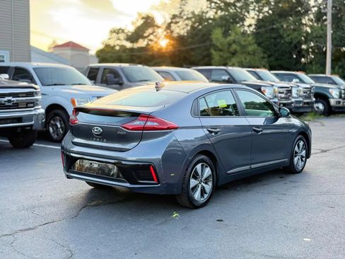 Used 2019 Hyundai Ioniq Plug-In Hybrid FWD image 27