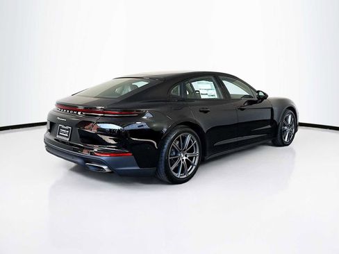 New 2025 Porsche Panamera image 9