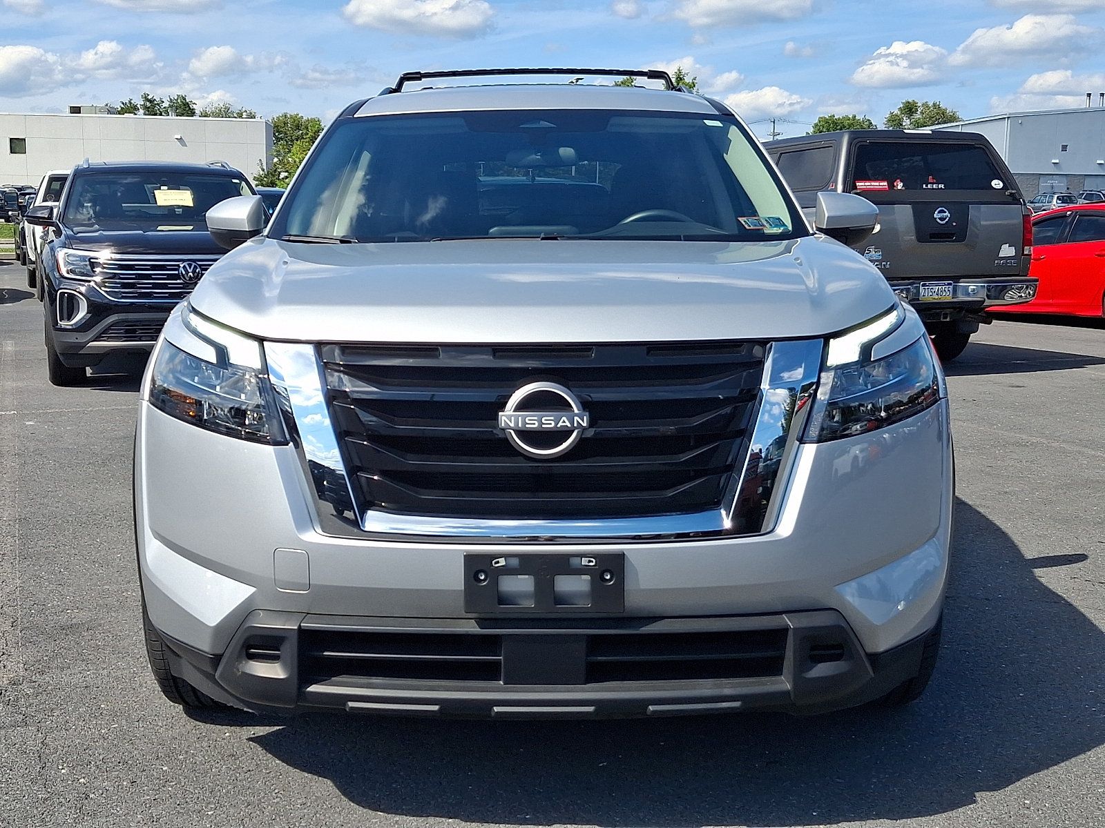 Certified 2024 Nissan Pathfinder SV AWD/4WD image 2