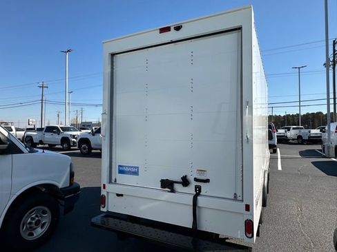 New 2024 GMC Savana 3500 w/ Power Convenience Package RWD image 8