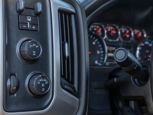 Used 2018 GMC Sierra 2500 SLE image 22