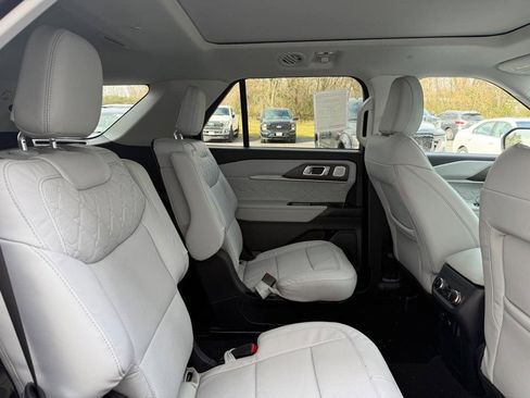 New 2026 Ford Explorer Platinum w/ LUX Leather Package image 6