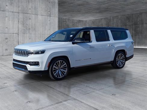 Used 2024 Jeep Grand Wagoneer L Series III image 3