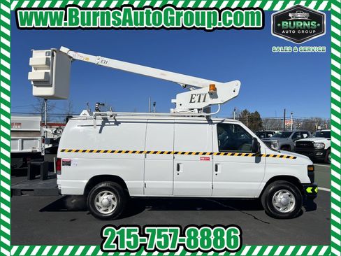 Used 2014 Ford E-350 and Econoline 350 Super Duty w/ Power Group image 1