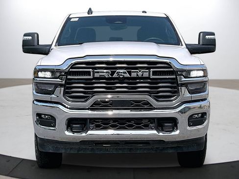 Used 2025 RAM 2500 Big Horn AWD/4WD image 3