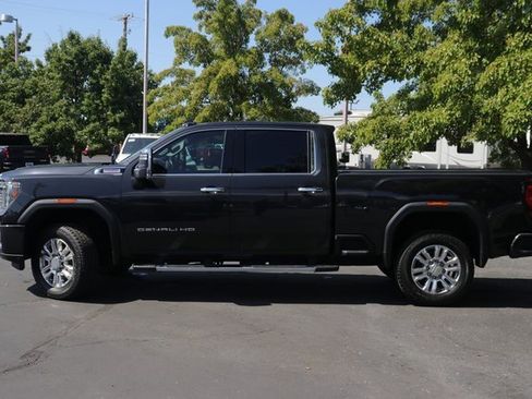 Certified 2020 GMC Sierra 2500 Denali image 3