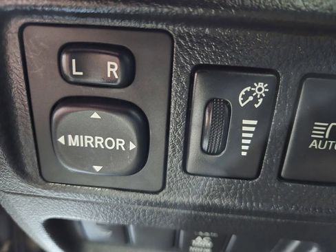 Used 2021 Toyota 4Runner TRD Off-Road AWD/4WD image 16