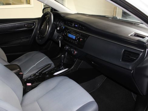 Used 2014 Toyota Corolla L FWD image 23