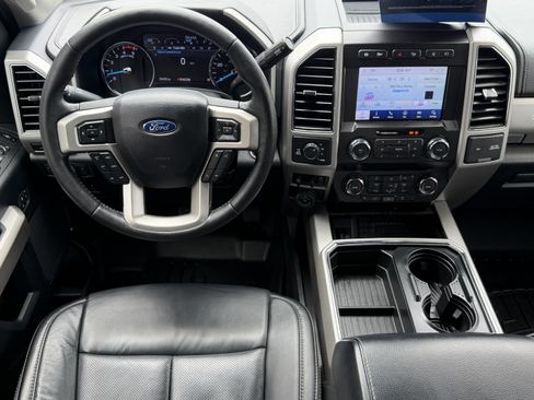 Certified 2020 Ford F250 Lariat w/ Lariat Ultimate Package AWD/4WD image 13