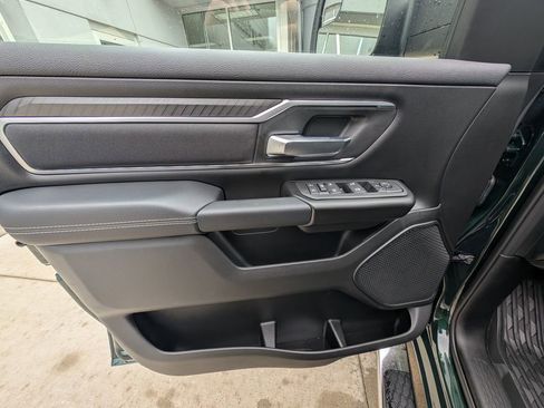 New 2026 RAM 1500 4x4 Crew Cab image 40
