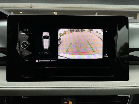 Used 2025 Volkswagen Taos S image 30