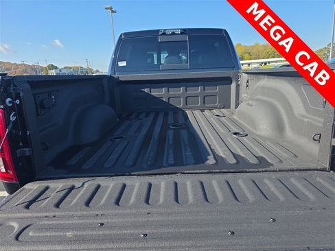 Used 2025 RAM 2500 Laramie image 24