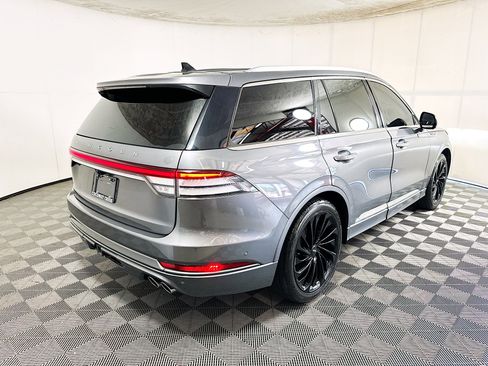 Used 2021 Lincoln Aviator Reserve w/ Equipment Group 208A RWD image 3