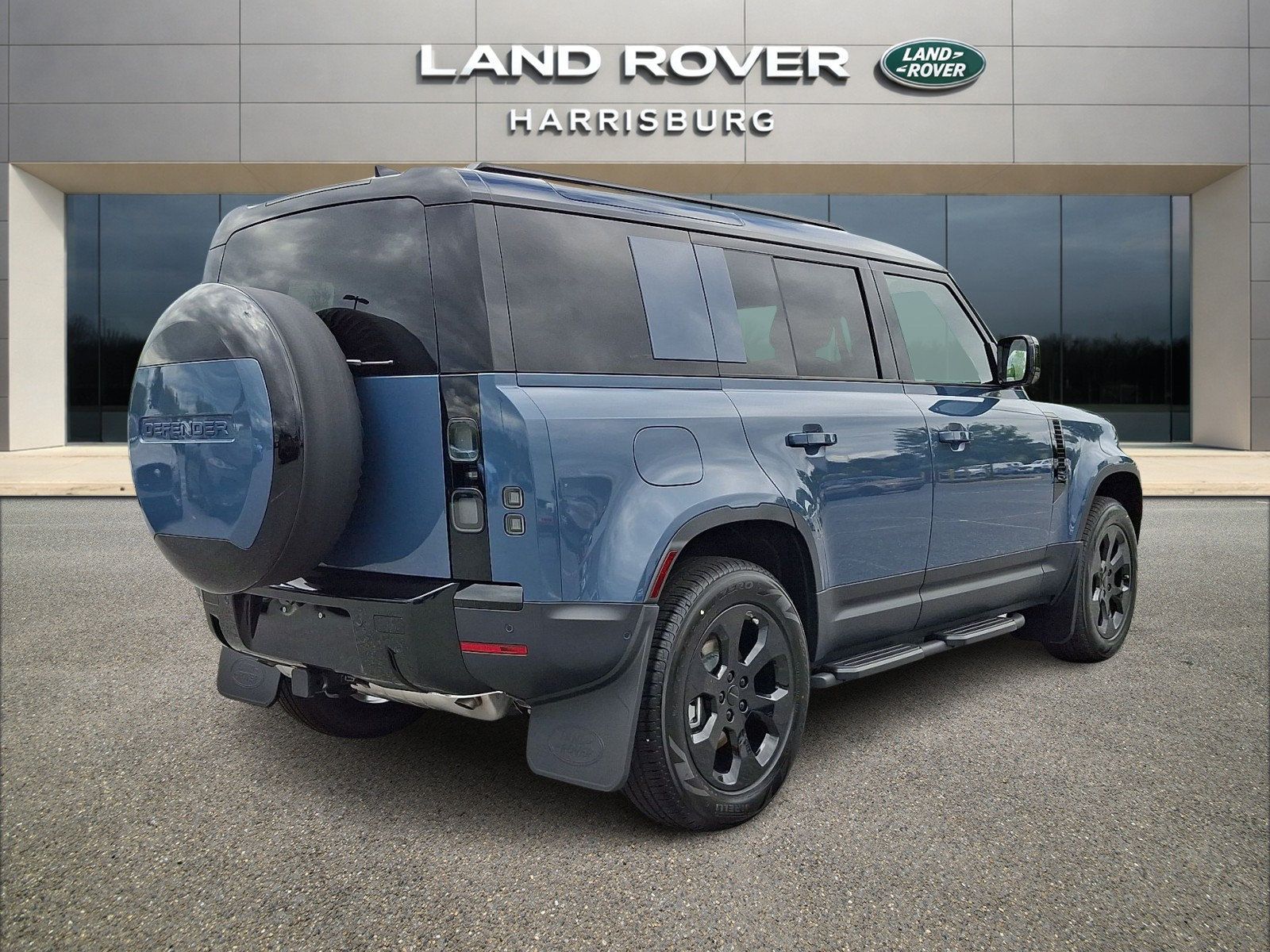 New 2026 Land Rover Defender 110 S AWD/4WD image 4