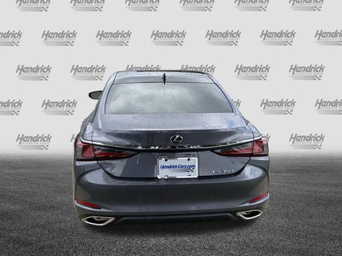 Used 2021 Lexus ES 350 Ultra Luxury w/ Accessory Package 2 FWD image 9