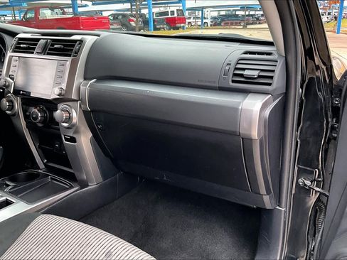 Used 2024 Toyota 4Runner SR5 image 18