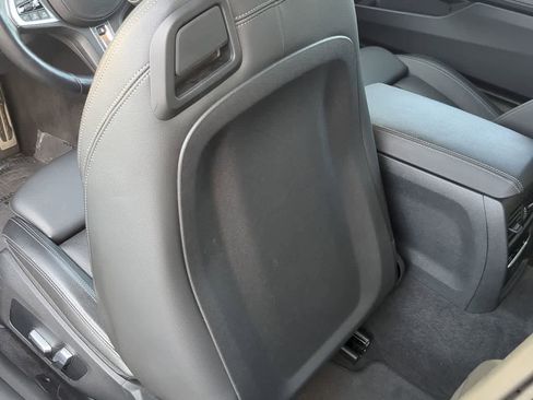 Used 2023 BMW 440i xDrive Coupe w/ Premium Package image 17