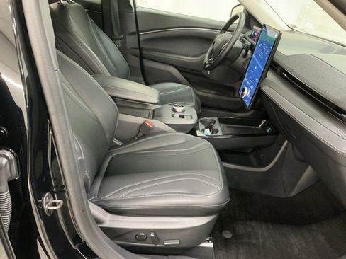 Used 2024 Ford Mustang Mach-E Premium image 19