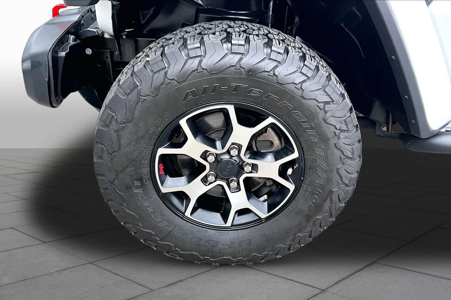 Used 2020 Jeep Wrangler Unlimited Rubicon AWD/4WD image 11