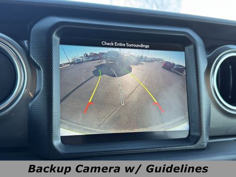 Used 2018 Jeep Wrangler Unlimited Sahara image 8