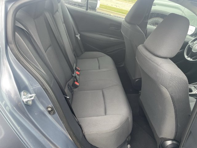 Used 2025 Toyota Corolla LE FWD image 37