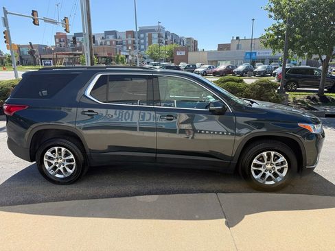 Used 2019 Chevrolet Traverse LT AWD/4WD image 4