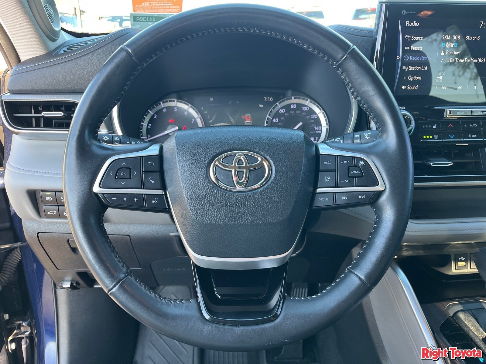 Used 2022 Toyota Highlander Platinum FWD image 22