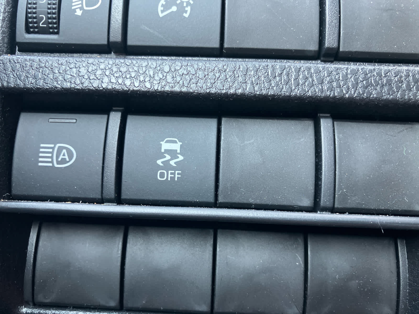 Certified 2026 Toyota Tacoma SR5 AWD/4WD image 16